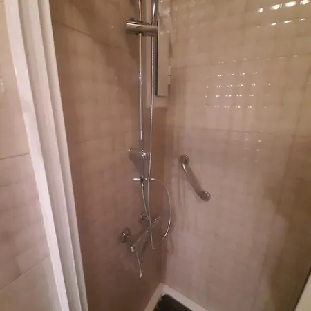 La Llosa Apartment *